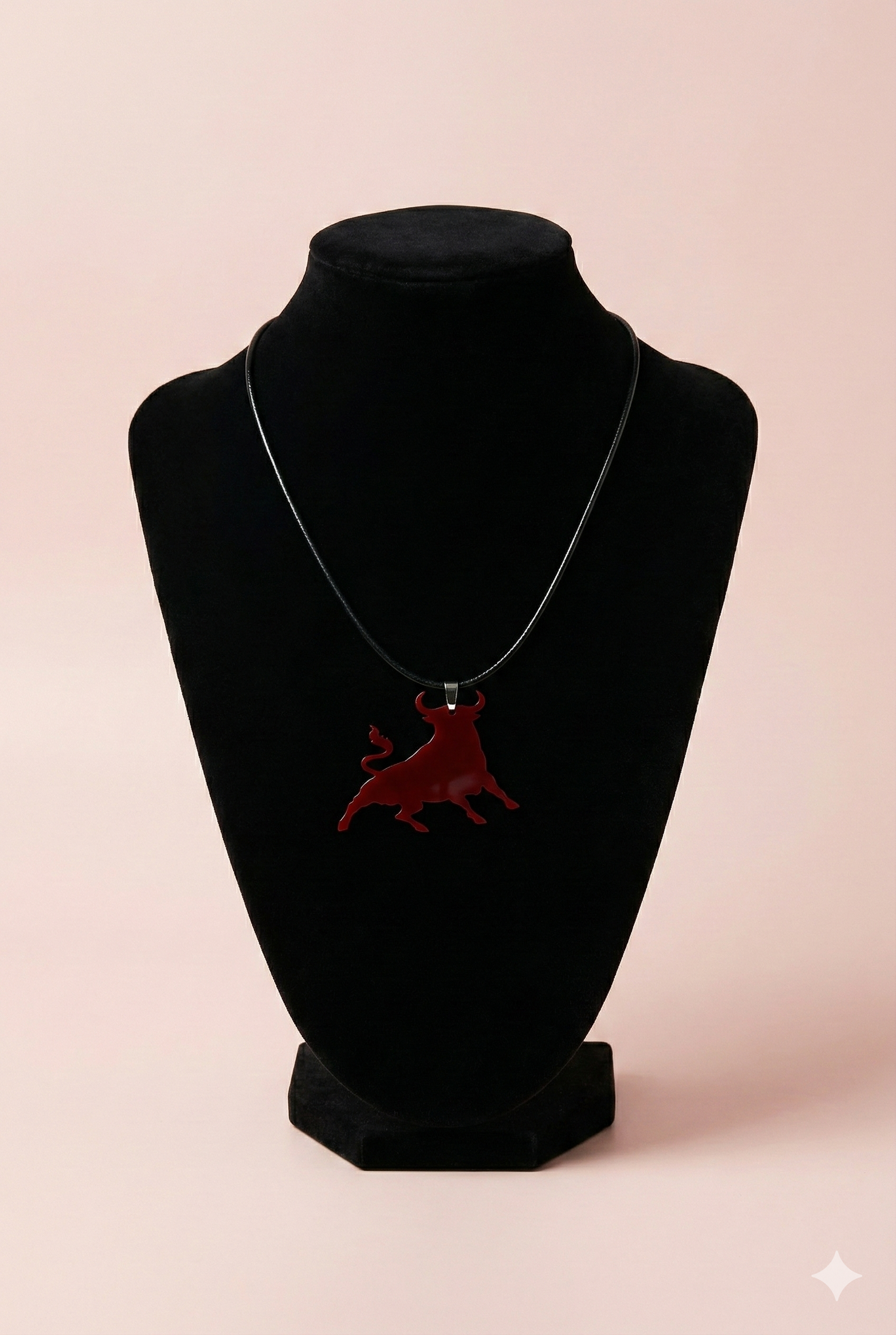 Collier taureau transparent